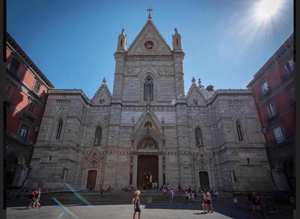 Downtown Napoli B&B - E Si Nun Canto Moro エクステリア 写真