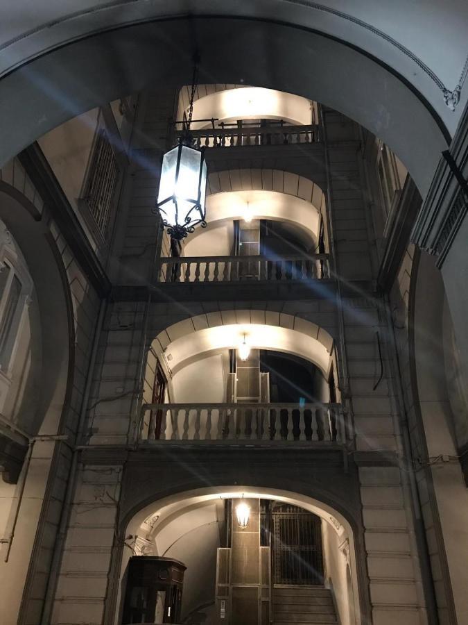 Downtown Napoli B&B - E Si Nun Canto Moro エクステリア 写真